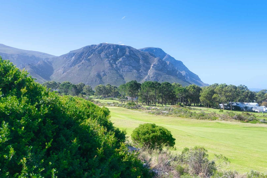 3 Bedroom Property for Sale in Fernkloof Estate Western Cape